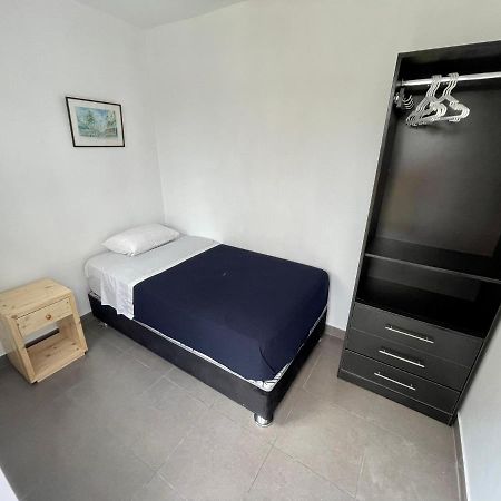 Casaroma Hostels Lima Exterior photo